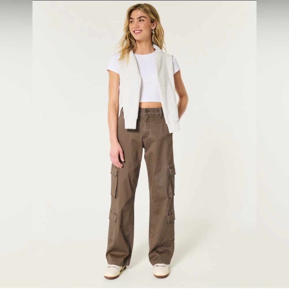 Hollister Tan High-Rise Cargo Jeans